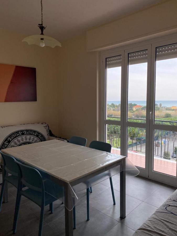 Appartamento Vista Mare Albenga Bagian luar foto