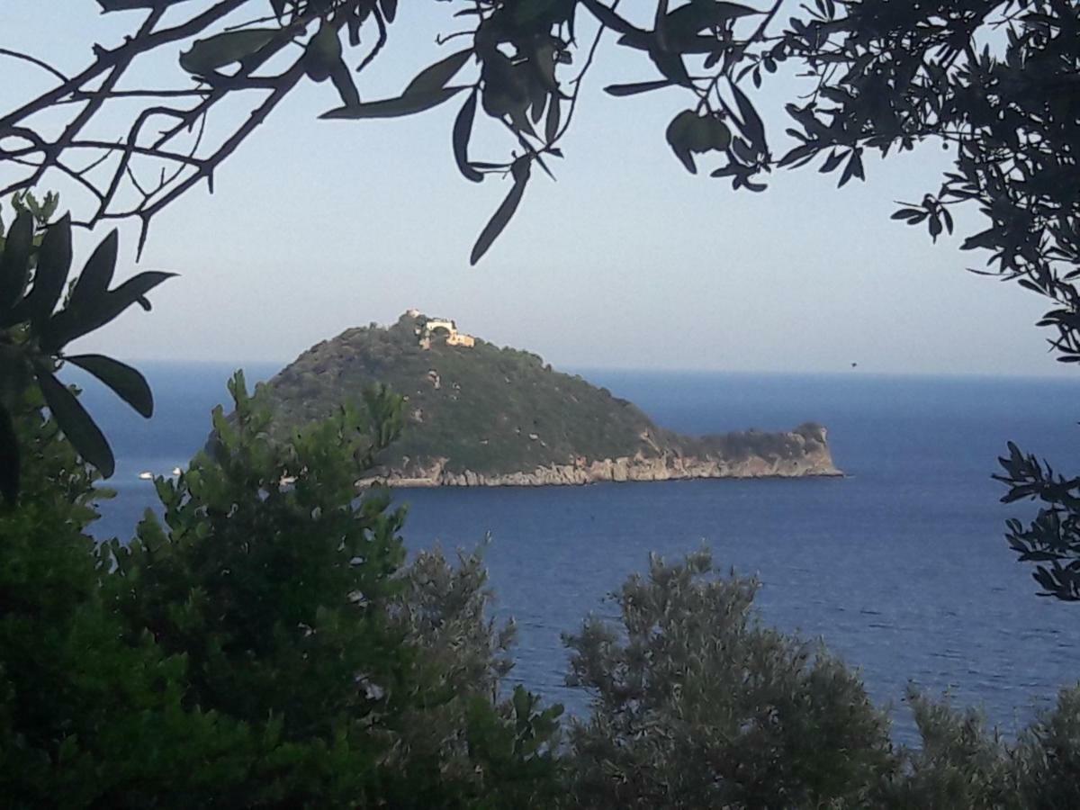 Appartamento Vista Mare Albenga Bagian luar foto