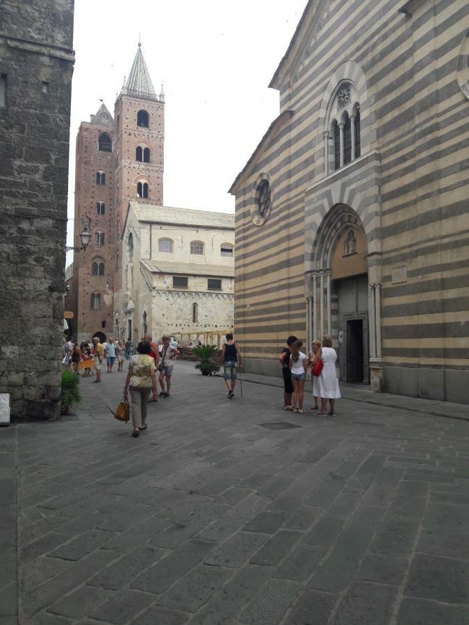 Appartamento Vista Mare Albenga Bagian luar foto