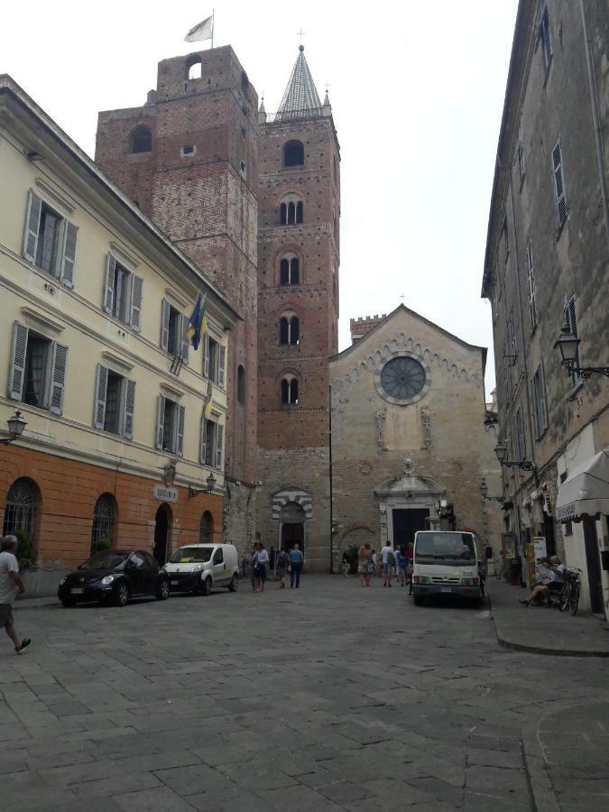 Appartamento Vista Mare Albenga Bagian luar foto
